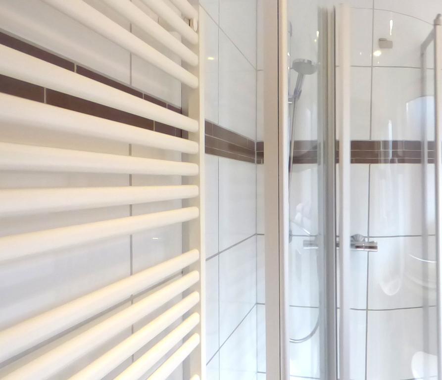 Hotel Akazienhof Duisburg Bagian luar foto