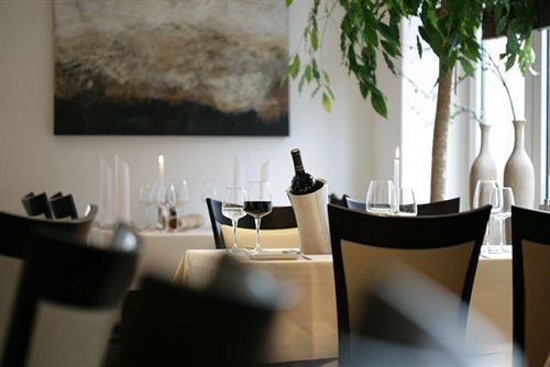 Hotel Akazienhof Duisburg Bagian luar foto